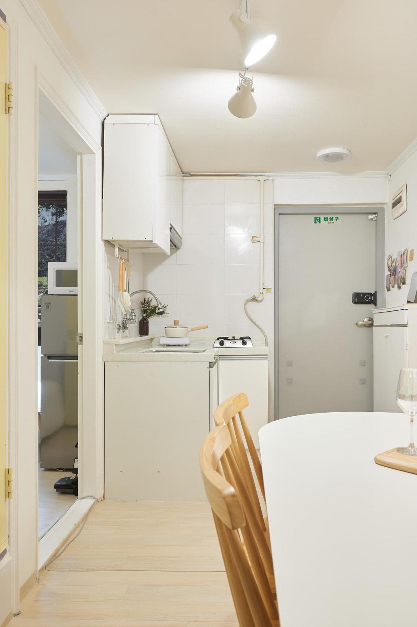 Mangwon Apartment